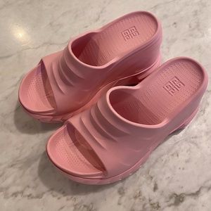 Givenchy Marshmallow Wedge Sandals in Blush Pink - Size 38